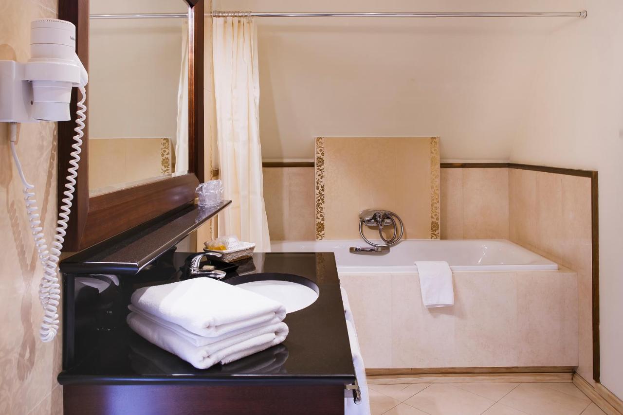 Hotel Król Kazimierz Kazimierz Dolny Kültér fotó